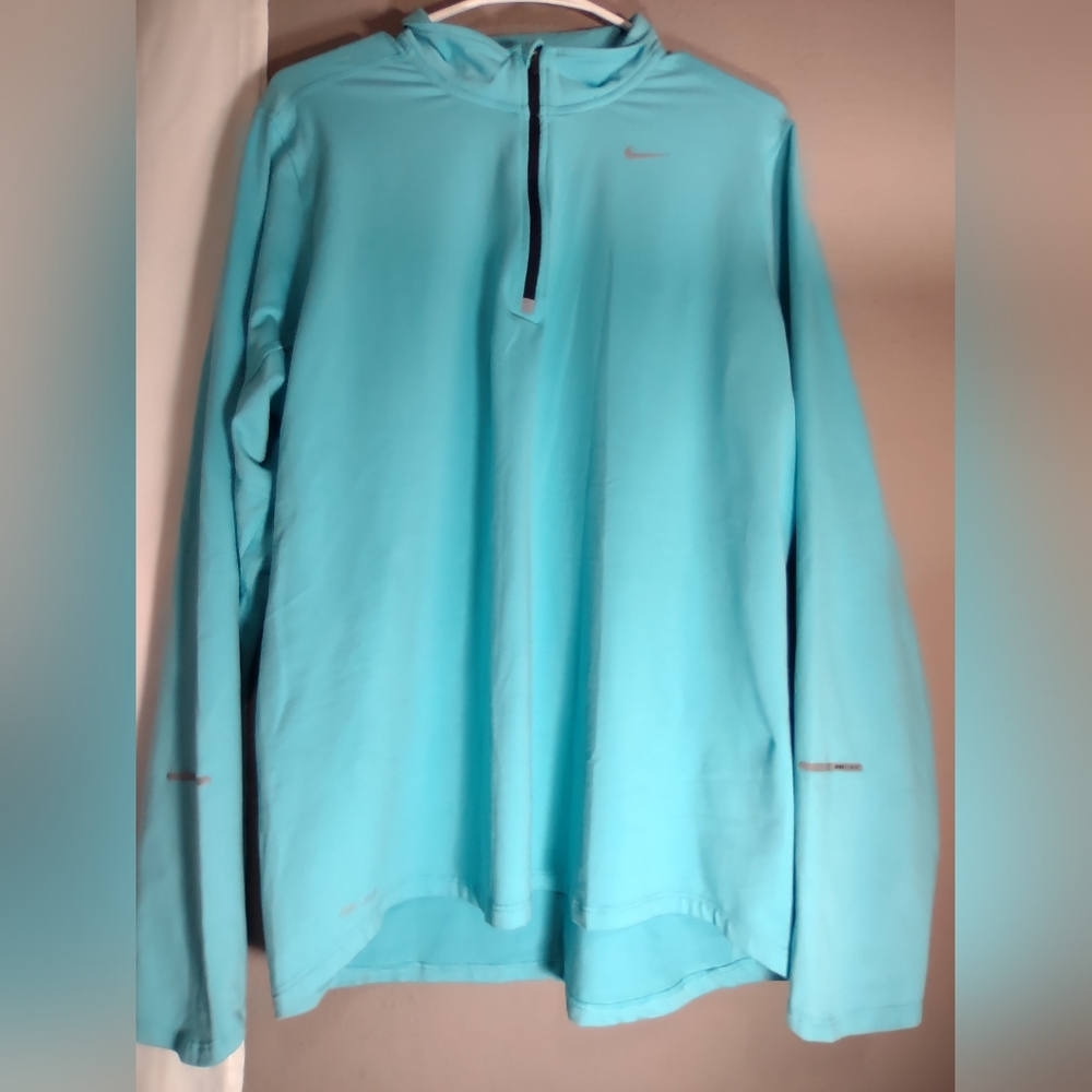 NIKE Dri-Fit Element Men's Turquoise Long Sleeve Running Pullover Size L